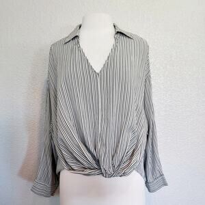 🔴3/$20 Blue Tassel Black White Striped Blouse Size S